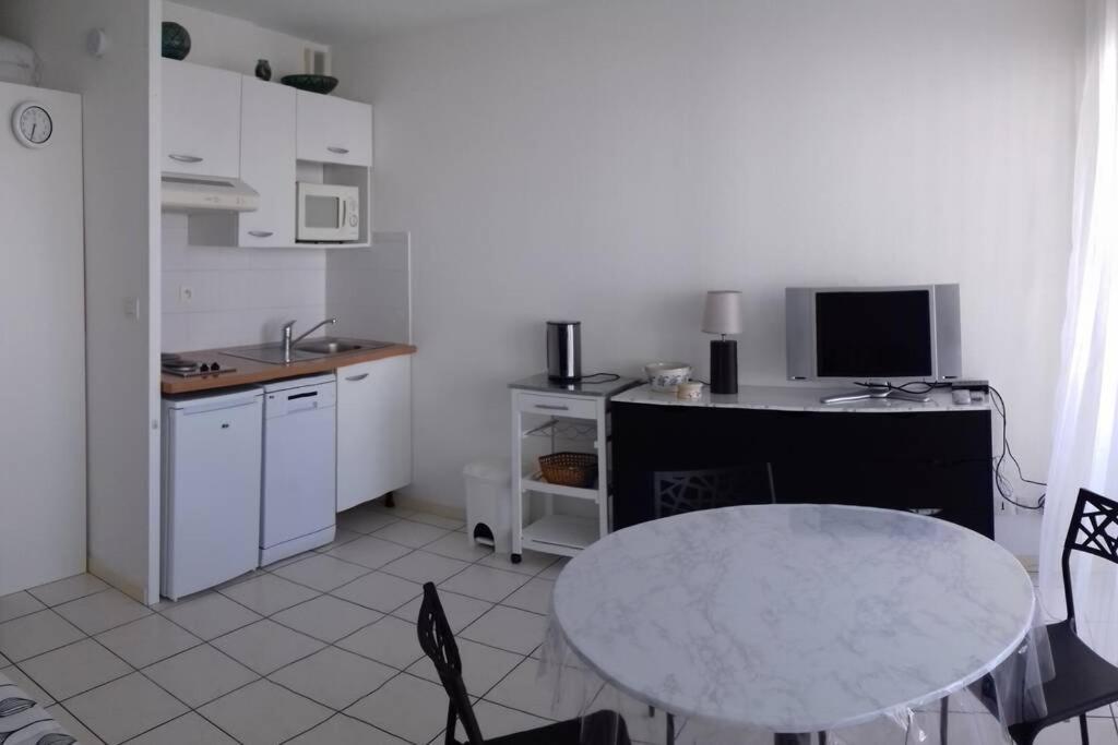 Studio Ideal Couple 2 Enfants, Bien Situe, Calme Ciboure Bagian luar foto
